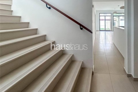 Řadový dům v Town Square, Dubai, SAE 4 ložnice, 270 m² Č.: 626841 - fotografie 7
