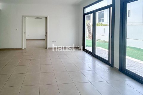 Řadový dům v Town Square, Dubai, SAE 4 ložnice, 270 m² Č.: 626841 - fotografie 6