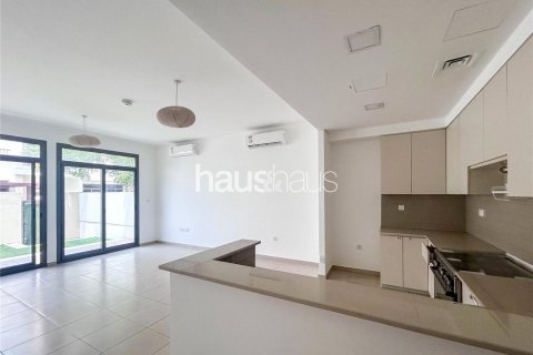 Řadový dům v Town Square, Dubai, SAE 4 ložnice, 270 m² Č.: 626841 - fotografie 4