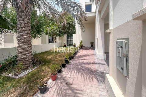 Řadový dům v Town Square, Dubai, SAE 4 ložnice, 270 m² Č.: 626841 - fotografie 17