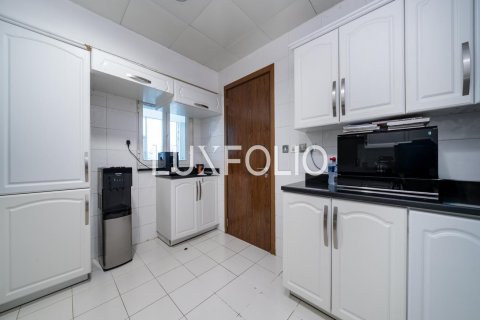 Apartment in Palm Jumeirah, Dubai, UAE 3 bedrooms, 212 sq.m. № 627725 - photo 11