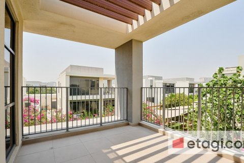 Vilë në Dubai Hills Estate, Dubai, Emiratet e Bashkuara Arabe 4 dhoma gjumi, 436.5 m2. № 595436 - Foto 3