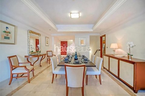 Townhouse in Palm Jumeirah, Dubai, UAE 3 bedrooms, 456 sq.m. № 625824 - photo 3