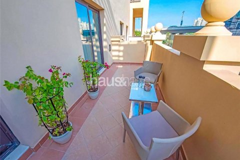 Townhouse in Palm Jumeirah, Dubai, UAE 3 bedrooms, 456 sq.m. № 625824 - photo 6