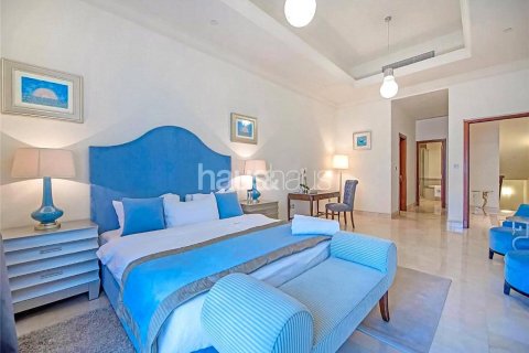Townhouse in Palm Jumeirah, Dubai, UAE 3 bedrooms, 456 sq.m. № 625824 - photo 10