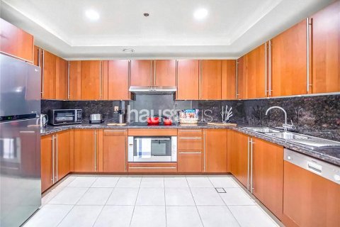 Townhouse in Palm Jumeirah, Dubai, UAE 3 bedrooms, 456 sq.m. № 625824 - photo 7