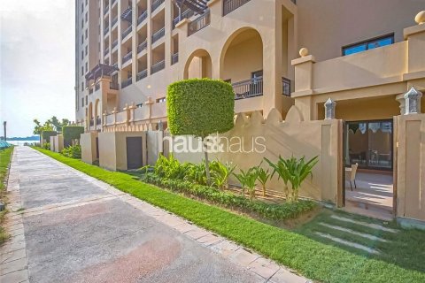 Townhouse in Palm Jumeirah, Dubai, UAE 3 bedrooms, 456 sq.m. № 625824 - photo 17