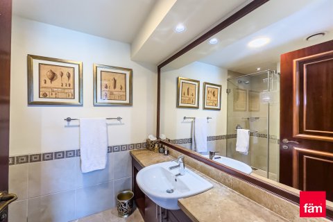 Apartamento en alquiler en Palm Jumeirah, Dubai, EAU 2 dormitorios, 163.4 m2 № 612390 - foto 19