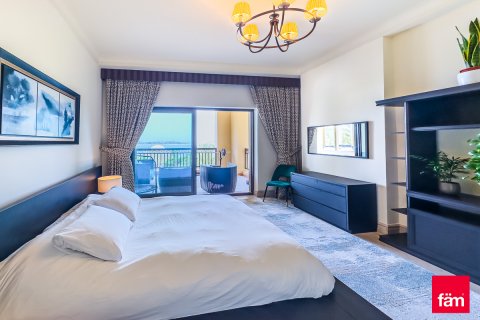 Apartamento en alquiler en Palm Jumeirah, Dubai, EAU 2 dormitorios, 163.4 m2 № 612390 - foto 3