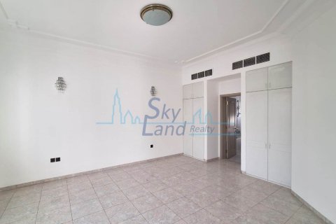 Villa zur Miete in Umm Suqeim, Dubai, VAE 5 Schlafzimmer, 464.5 m2 Nr. 590681 - Foto 12