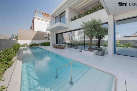 Villa in Dubai, UAE 5 bedrooms, 875 sq.m. № 624889 - photo 29