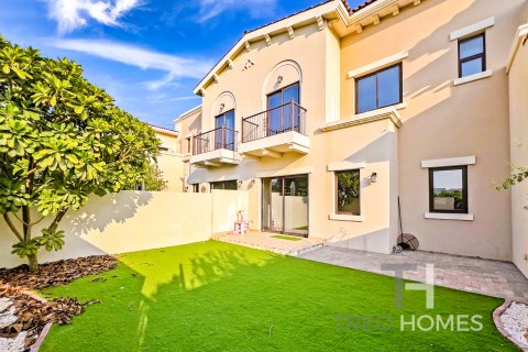 Villa itt: Reem, Dubai, EAE, 3 hálószoba, 200 m², azonosító: 586476 - fénykép 1