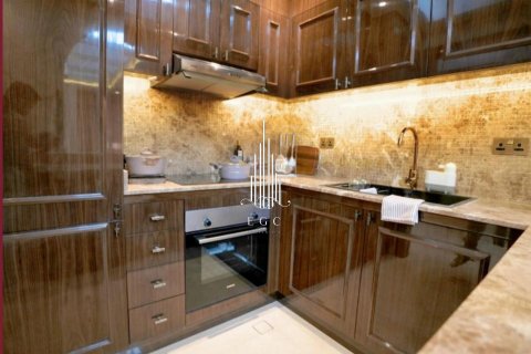Apartament në Corniche Road, Abu Dhabi, Emiratet e Bashkuara Arabe 5 dhoma gjumi, 196.4 m2. № 550333 - Foto 10