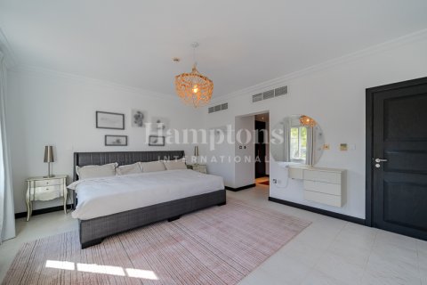Vila v Jumeirah Golf Estates, Dubai, SAE 4 ložnice, 347.17851100 m² Č.: 595462 - fotografie 13