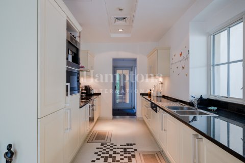 Vila v Jumeirah Golf Estates, Dubai, SAE 4 ložnice, 347.17851100 m² Č.: 595462 - fotografie 9