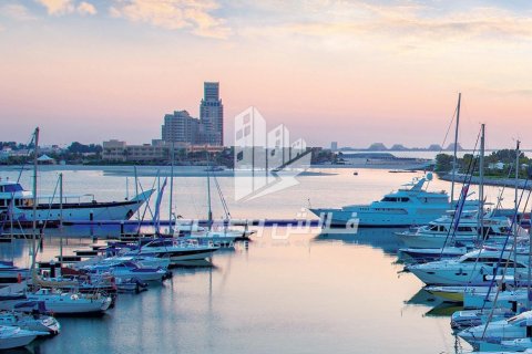 Apartment in Al Hamra Village, Ras Al Khaimah, UAE 3 bedrooms, 180.1 sq.m. № 611733 - photo 4