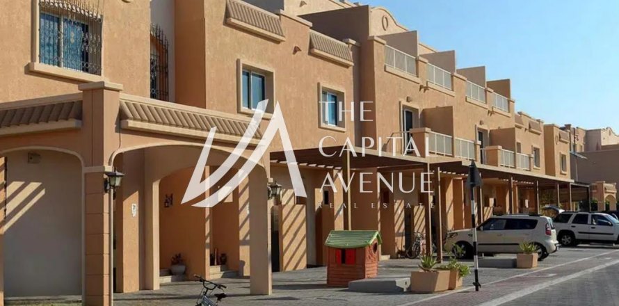 Řadový dům v Al Reef, Abu Dhabi, SAE 2 ložnice, 170 m² Č.: 604734