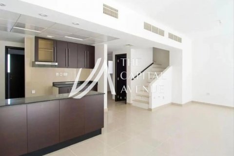 Řadový dům v Al Reef, Abu Dhabi, SAE 2 ložnice, 170 m² Č.: 604734 - fotografie 3
