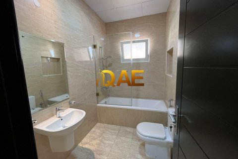 Villa in Dubai, UAE 7 bedrooms, 1349.2 sq.m. № 575994 - photo 22