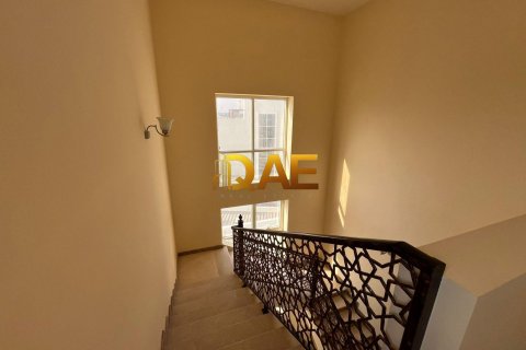 Villa in Dubai, UAE 7 bedrooms, 1349.2 sq.m. № 575994 - photo 21