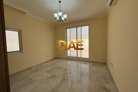 Villa in Dubai, UAE 7 bedrooms, 1349.2 sq.m. № 575994 - photo 24