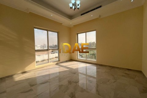 Villa in Dubai, UAE 7 bedrooms, 1349.2 sq.m. № 575994 - photo 11