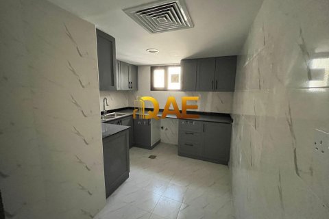 וילה להשכרה ב Mirdif, Dubai, איחוד האמירויות  4 חדרי שינה, 144.2 מ"ר, מספר 575995 - תמונה 17