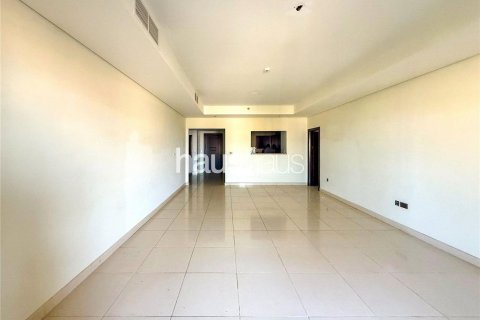 Apartment in Palm Jumeirah, Dubai, UAE 2 bedrooms, 224 sq.m. № 625789 - photo 2