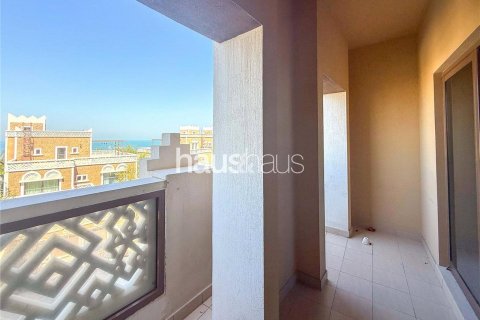 Apartment in Palm Jumeirah, Dubai, UAE 2 bedrooms, 224 sq.m. № 625789 - photo 5