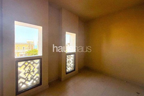 Apartment in Palm Jumeirah, Dubai, UAE 2 bedrooms, 224 sq.m. № 625789 - photo 12