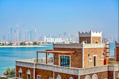 Apartment in Palm Jumeirah, Dubai, UAE 2 bedrooms, 224 sq.m. № 625789 - photo 8