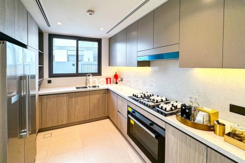 Vilë në Tilal Al Ghaf, Dubai, Emiratet e Bashkuara Arabe 4 dhoma gjumi, 317 m2. № 625733 - Foto 1
