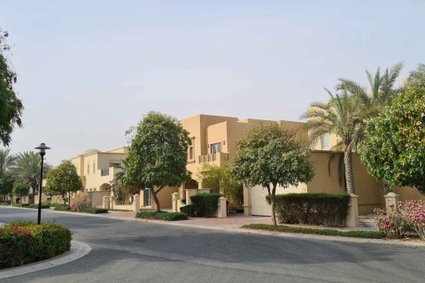 Arabian Ranches, Dubai, BAE’de konut projesi AL MAHRA No 112286