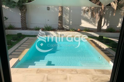 Vila na Yas Island, Abu Dhabi, SAE 5 ložnice, 736.8 m² Č.: 574412 - fotografie 12