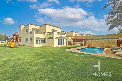 Vilë në Jumeirah Park, Dubai, Emiratet e Bashkuara Arabe 4 dhoma gjumi, 403 m2. № 595563 - Foto 1