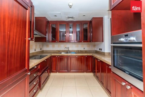 Apartment in Old Town, Dubai, UAE 1 bedroom, 76.1 sq.m. № 612744 - photo 2