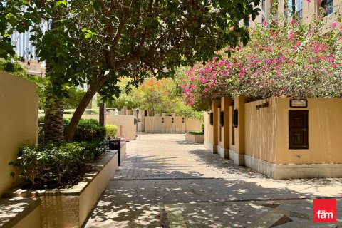 Apartment in Old Town, Dubai, UAE 1 bedroom, 76.1 sq.m. № 612744 - photo 22