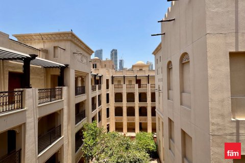 Apartment in Old Town, Dubai, UAE 1 bedroom, 76.1 sq.m. № 612744 - photo 13