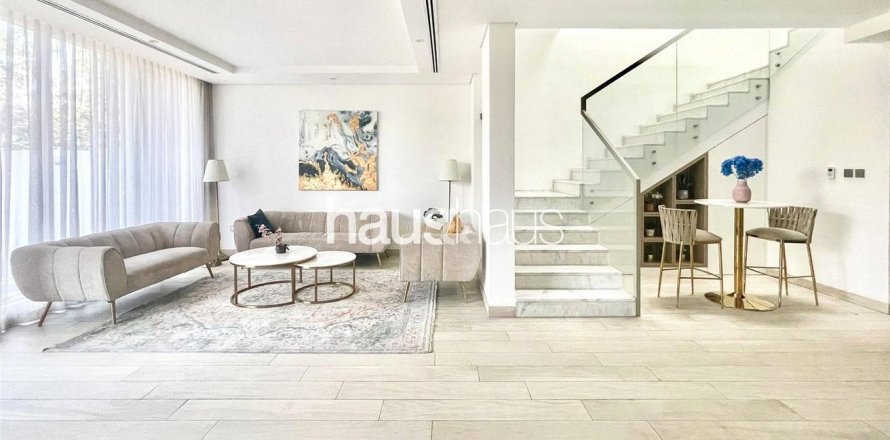 Vila v Jumeirah Park, Dubai, SAE 4 ložnice, 188 m² Č.: 626849