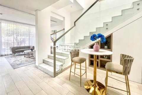 Vila v Jumeirah Park, Dubai, SAE 4 ložnice, 188 m² Č.: 626849 - fotografie 3