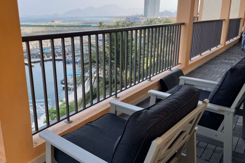 Apartment sa Fujairah, UAE 2 silid-tulugan, 193 sq.m. № 594667 - larawan 2