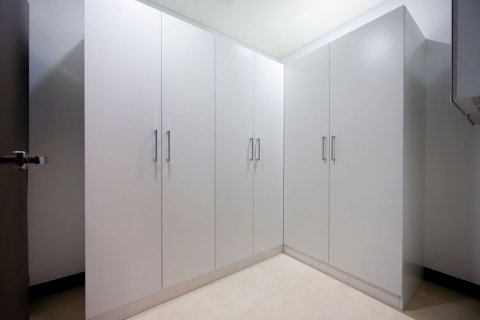 Apartment in The Marina, Abu Dhabi, UAE 3 bedrooms, 263 sq.m. № 594664 - photo 21