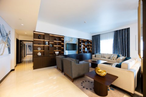 Apartment in The Marina, Abu Dhabi, UAE 3 bedrooms, 263 sq.m. № 594664 - photo 4