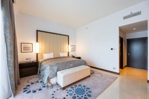Apartment in The Marina, Abu Dhabi, UAE 3 bedrooms, 263 sq.m. № 594664 - photo 14