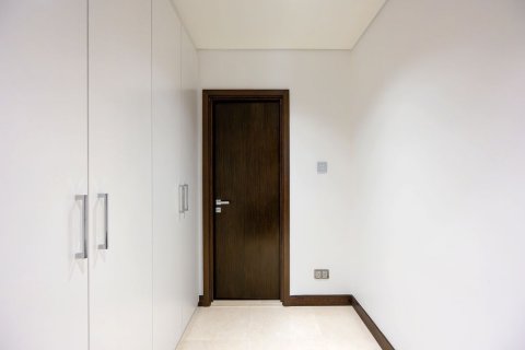 Apartment in The Marina, Abu Dhabi, UAE 3 bedrooms, 263 sq.m. № 594664 - photo 15