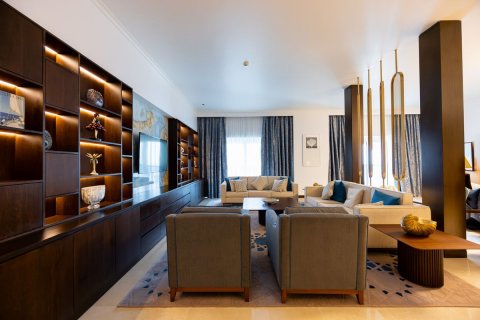 Apartment in The Marina, Abu Dhabi, UAE 3 bedrooms, 263 sq.m. № 594664 - photo 12