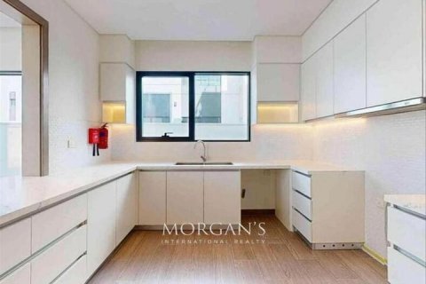 Vila di Al Furjan, Dubai, UAE 4 bilik tidur, 462.7 meter persegi № 545663 - foto 5