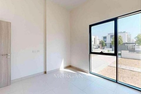 Vila di Al Furjan, Dubai, UAE 4 bilik tidur, 462.7 meter persegi № 545663 - foto 4