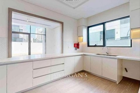 Vila di Al Furjan, Dubai, UAE 4 bilik tidur, 462.7 meter persegi № 545663 - foto 6