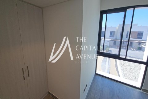 Townhouse on the Yas Island, Abu Dhabi, UAE 2 bedrooms, 125 sq.m. № 605046 - photo 16